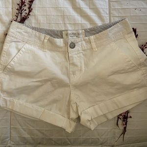 Aeropostale Midi Twill White Cuffed Shorts